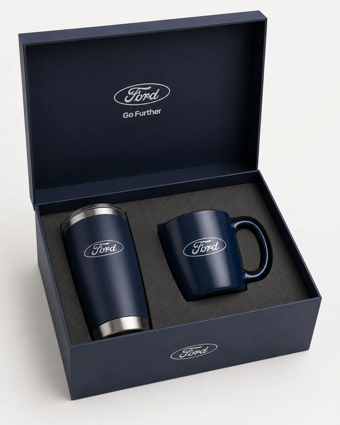 Caja de regalo corporativa con termo y taza personalizados